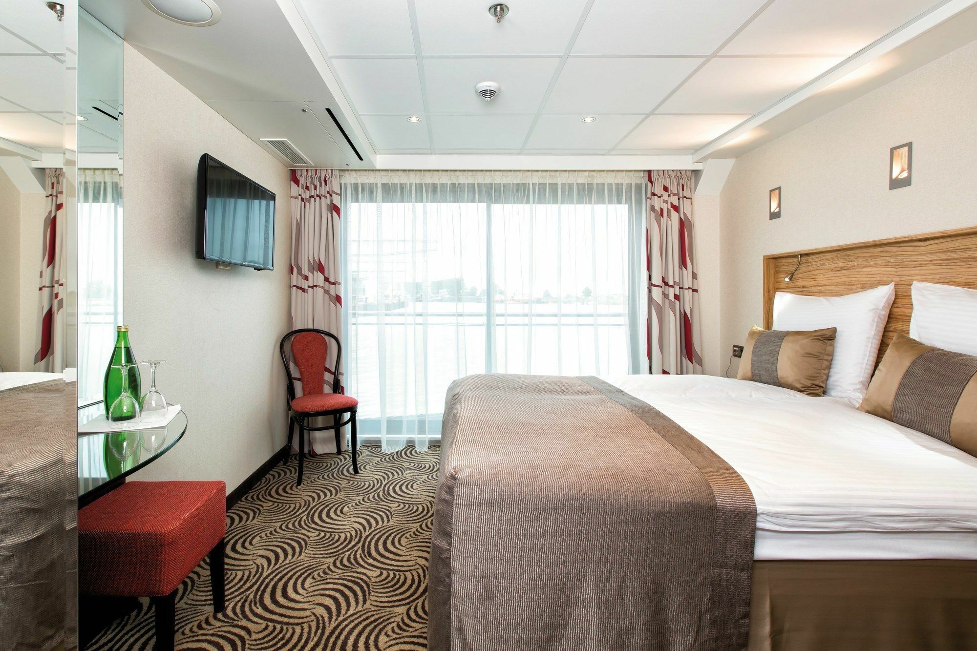 Crossgates Hotelship 4 Star - Altstadt - * Düsseldorf