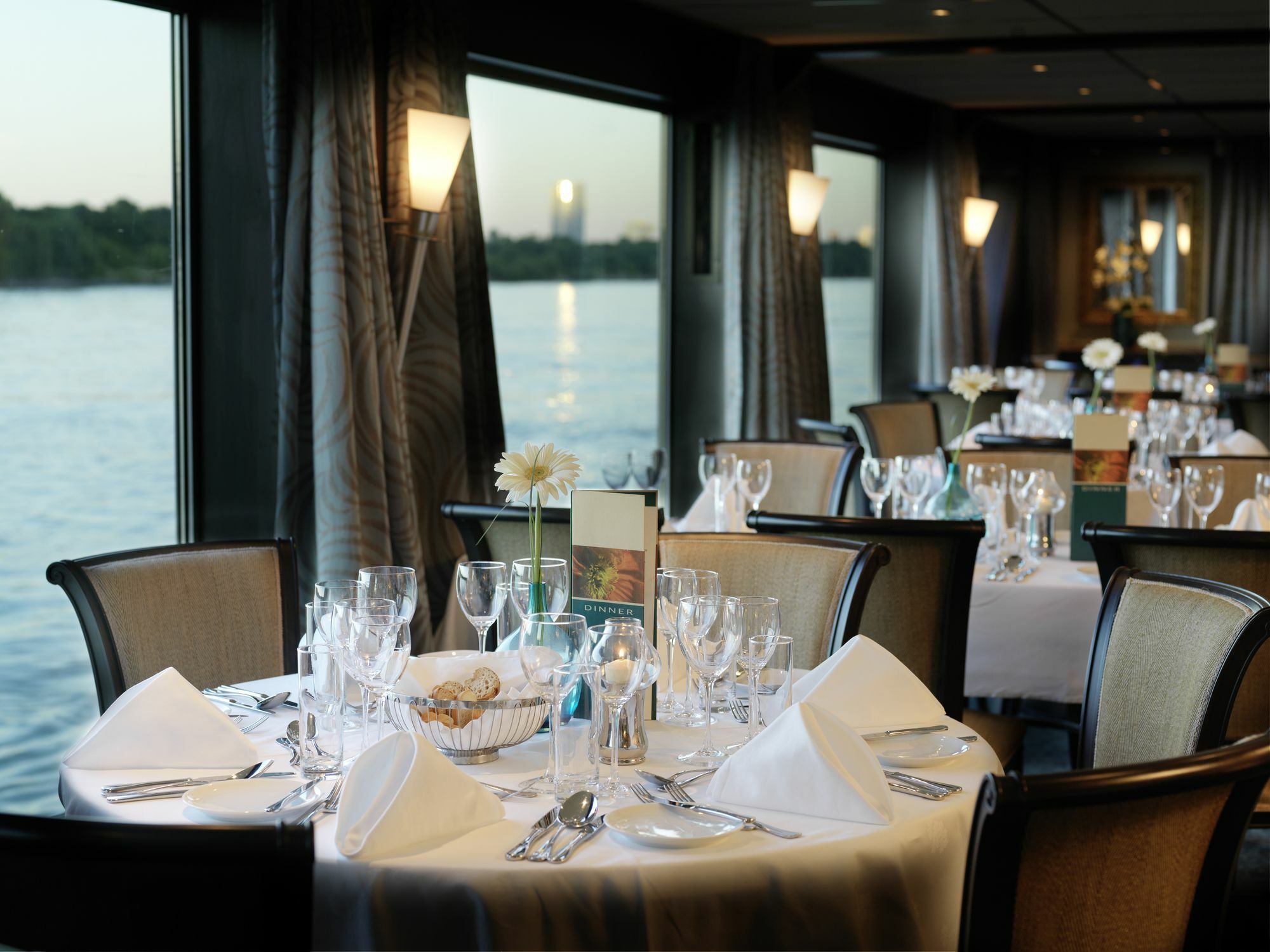 Hotel Crossgates Hotelship 4 Star - Altstadt -